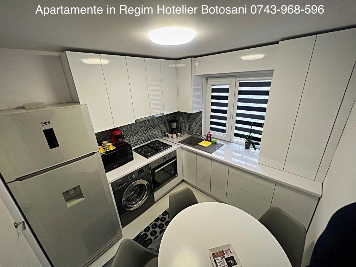 Apartament cu 3 camere De Lux vizavi de Carrefour Botoşani Exterior foto